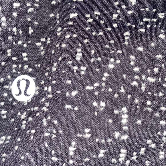 Lululemon run briskly quarter zip pullover - Picture 8 of 9